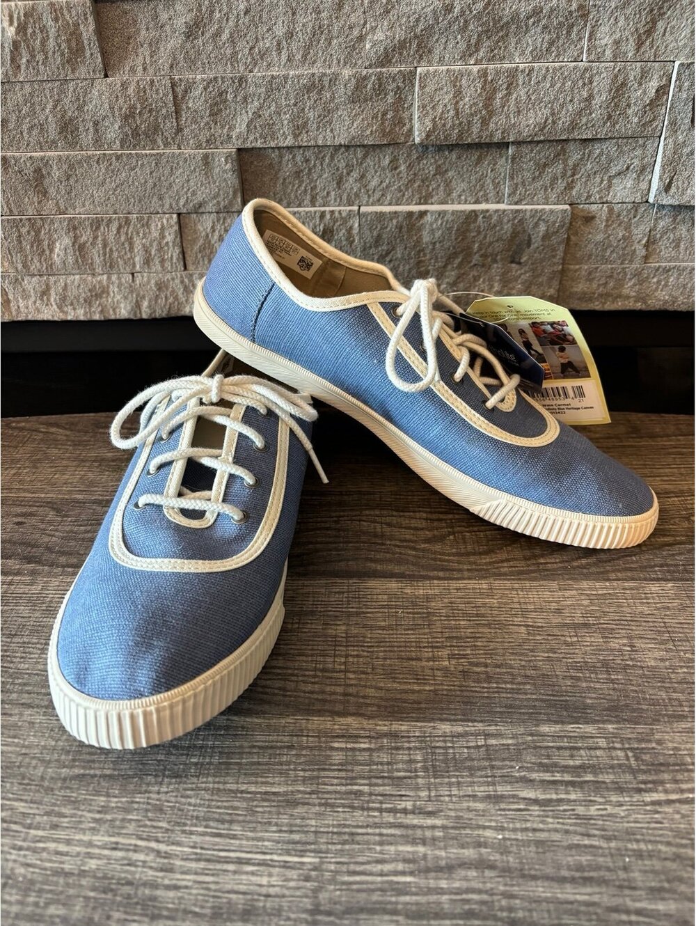 TOMS Tennis Shoes